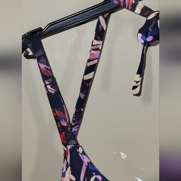 BCBGeneration abstract adjustable straps tiered ruffle layered dress size medium - Picture 4 of 7